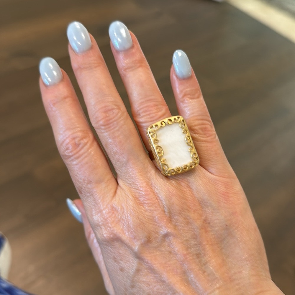 2 beautiful rings fashion statement